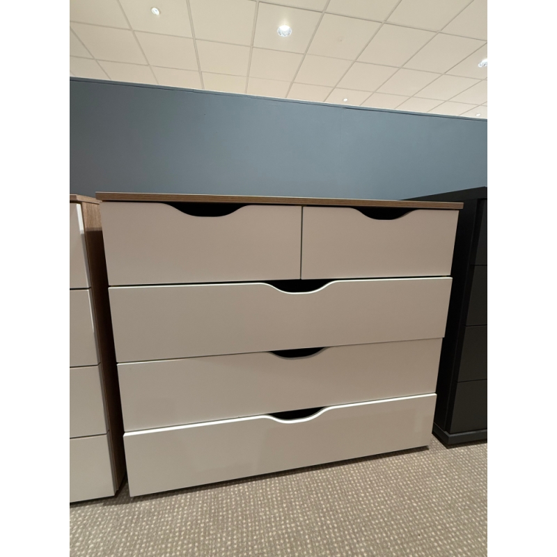 Avondale 5 Drawer Chest (Bury St Edmunds)