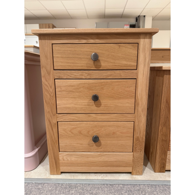 Oxford 3 Drawer Bedside (Bury St Edmunds)