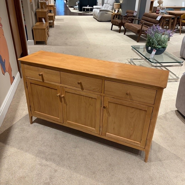 Saxham Large 3 Door Sideboard (Ipswich)