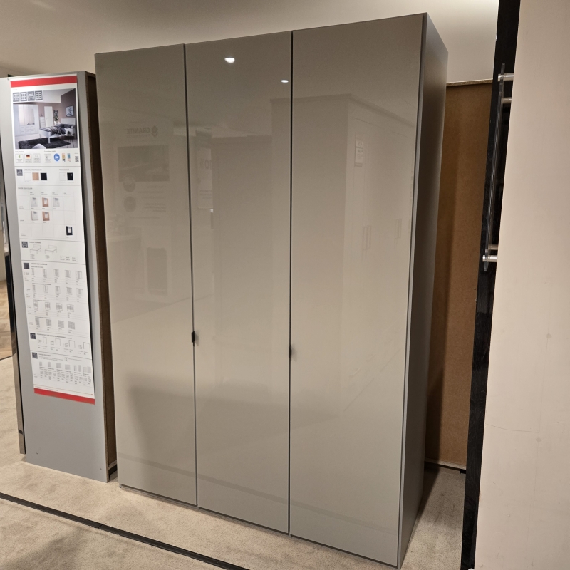 Tannington 3 Door Wardrobe (Ipswich)