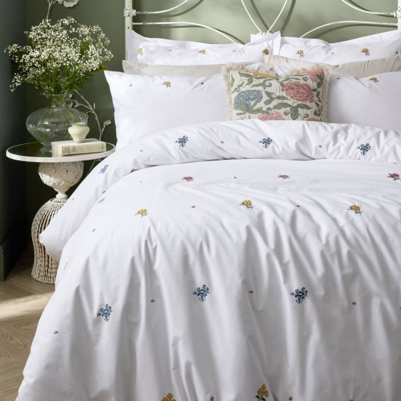 Royal Embroidery Multi
