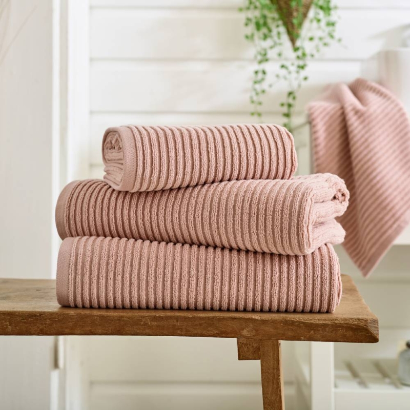 Sereno Pink Towel