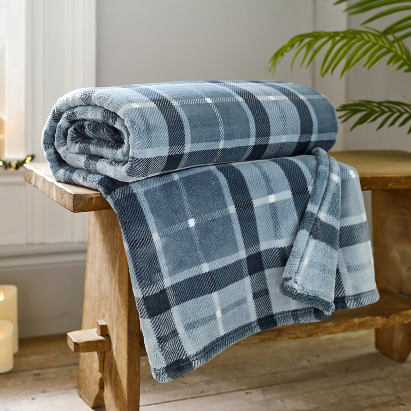 Pheasant Check Throw Navy Lifestyle