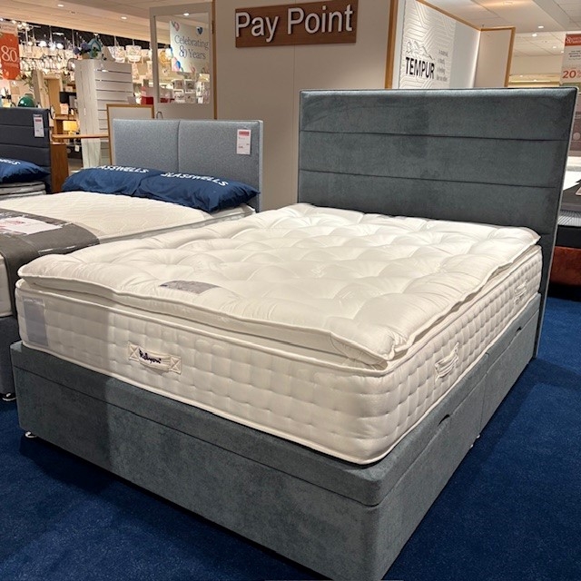 Rosedale Kingsize Ottoman with Headboard (Ipswich)