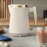 Bronte Kettle